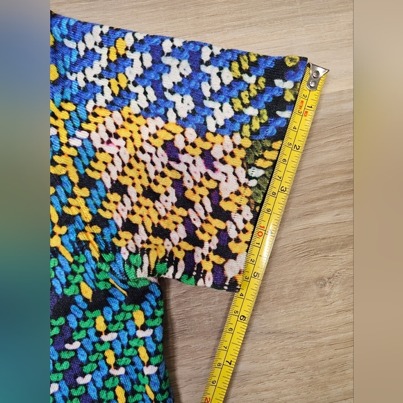 Escada Sweater Set 2 Pc. - Picture 5 of 14